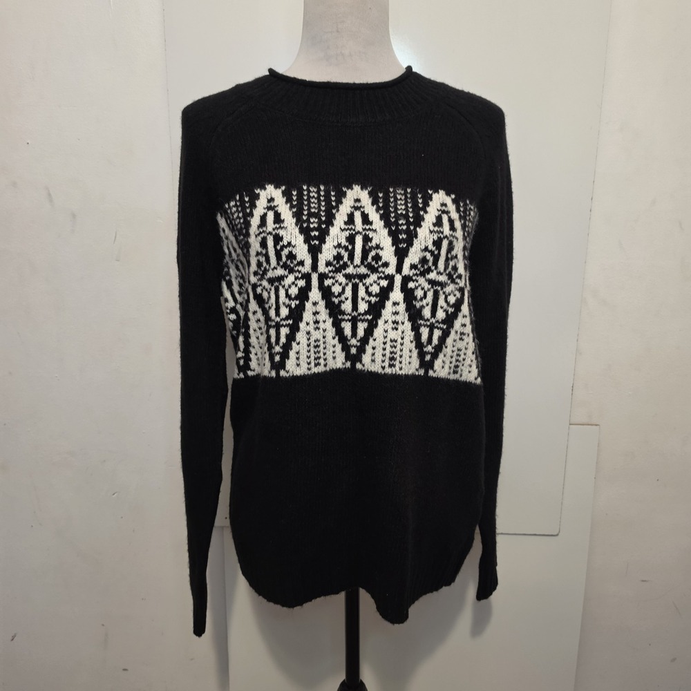 Croft & Barrow Women's M Black White Fair Isle Geometric Knit Crewneck Sweater